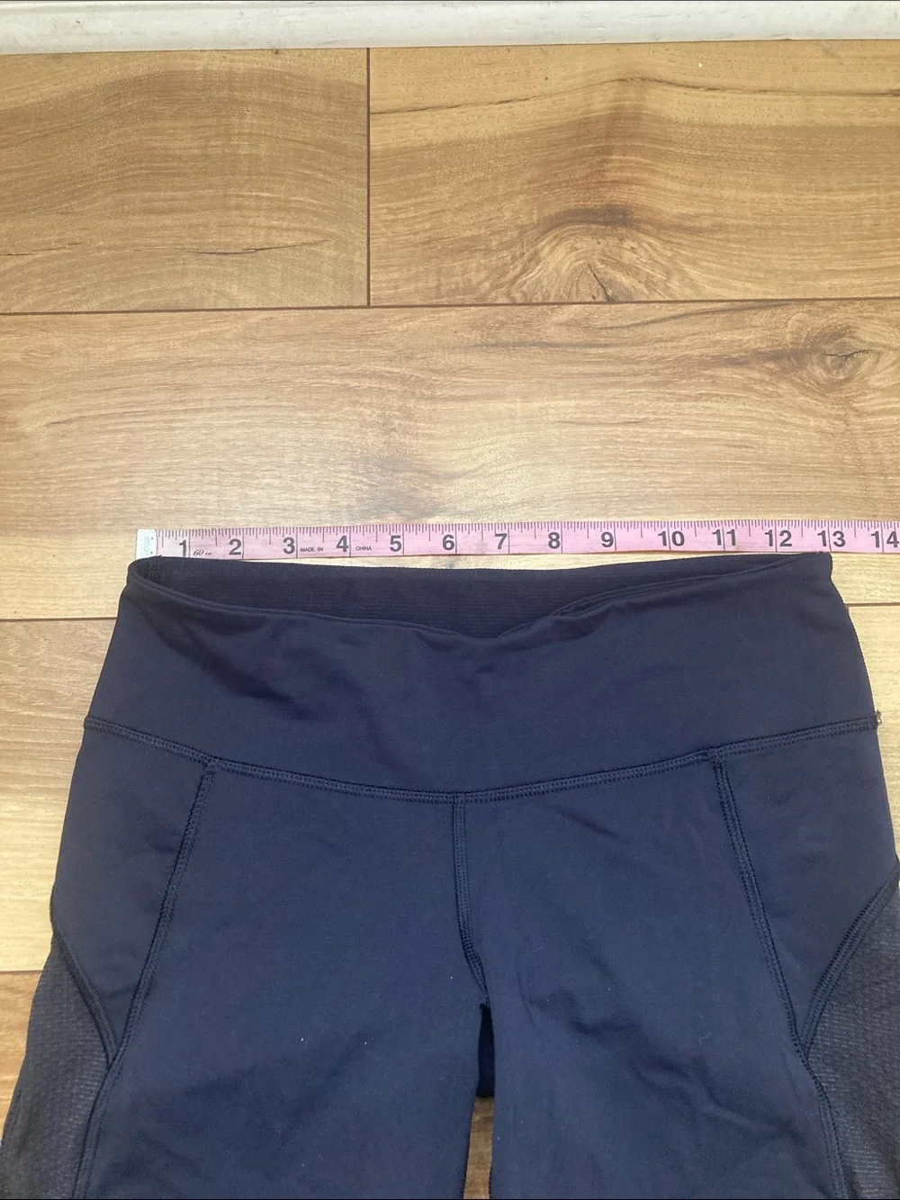 Lululemon Navy Blue Side Mesh Panel Capri Leggings